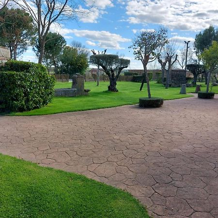Complejo Rural La Badia Villa Lucillos Ngoại thất bức ảnh